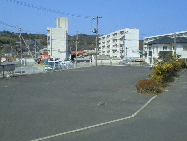 大田市久手町刺鹿　ラフォーレさつか駐車場